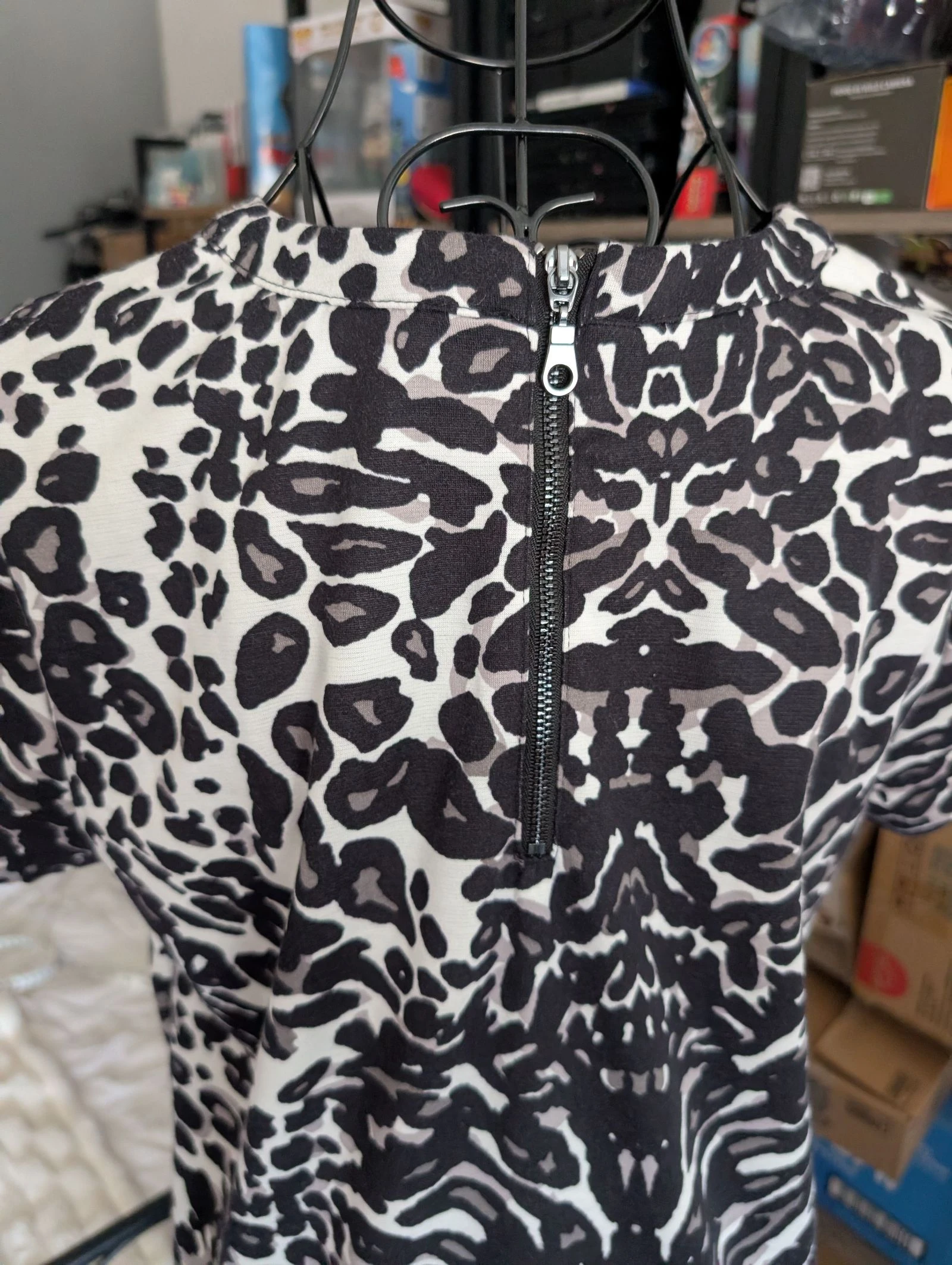 Magnífico vestido com estampa de leopardo – H&M – Tamanho M – photo 4